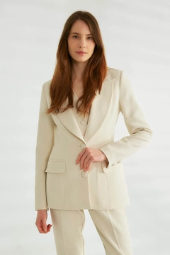 Ein Bekleidungsmodell aus dem Großhandel trägt ROB10255 - Jacket - Stone Color, türkischer Großhandel Jacke von Robin