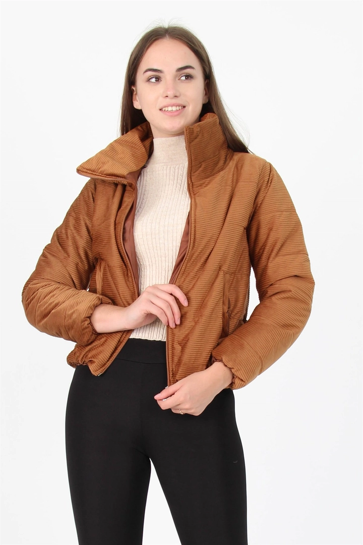 A wholesale clothing model wears 35024 - Coat - Tan, Turkish wholesale Coat of Mode Roy