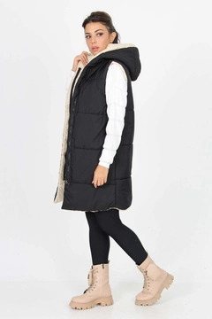 A wholesale clothing model wears 35102 - Vest - Black, Turkish wholesale Vest of Mode Roy