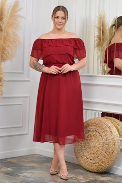 Een kledingmodel uit de groothandel draagt 35148 - Dress - Claret Red, Turkse groothandel Jurk van Mode Roy