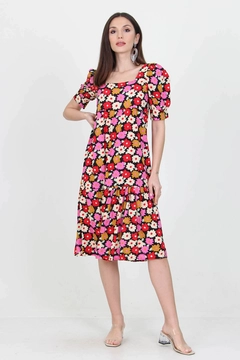 Ein Bekleidungsmodell aus dem Großhandel trägt 35717 - Mix Color Dress - Red, türkischer Großhandel Kleid von Mode Roy