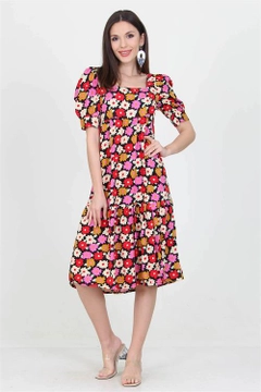 Een kledingmodel uit de groothandel draagt 35717 - Mix Color Dress - Red, Turkse groothandel Jurk van Mode Roy