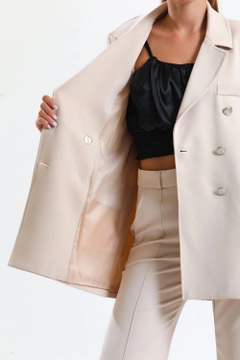 A wholesale clothing model wears sns10856-sense-stone-lined-hürrem-fabric-oversize-blazer-jacket, Turkish wholesale Jacket of SENSE