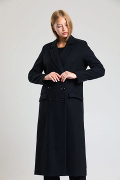 Um modelo de roupas no atacado usa sns10883-stitched-lined-stitched-long-coat-black, atacado turco Casaco de SENSE