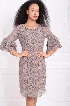A wholesale clothing model wears sns10943-sense-beige-guipure-sleeves-flounce-dress, Turkish wholesale Dress of SENSE