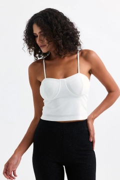 A wholesale clothing model wears sns11019-sense-white-gloped-lined-bustier, Turkish wholesale Bustier of SENSE