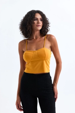 A wholesale clothing model wears sns11026-sense-saffron-gloped-lined-bustier, Turkish wholesale Bustier of SENSE