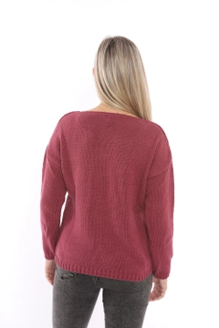 A wholesale clothing model wears sns11071-crew-neck-sweater-dusty-rose, Turkish wholesale Sweater of SENSE