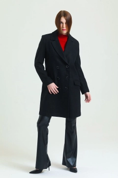 Um modelo de roupas no atacado usa sns11107-lined-stamp-plus-size-coat-black, atacado turco Casaco de SENSE