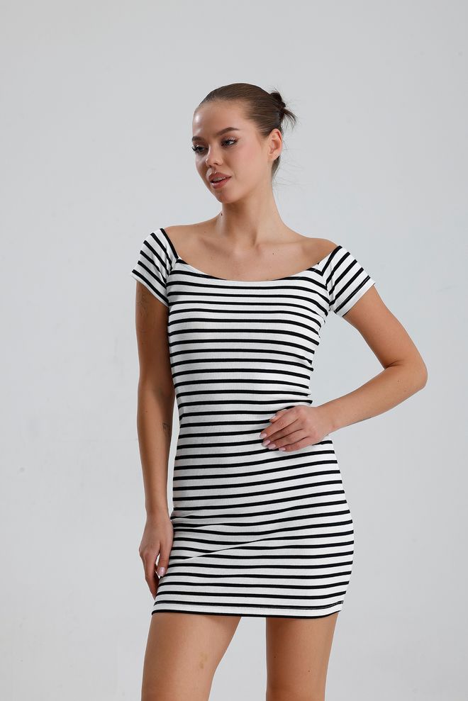 SENSE Черна Райета Бодикон Мини Рокля С Лодка Деколте Дрехи на едро Рожден ден