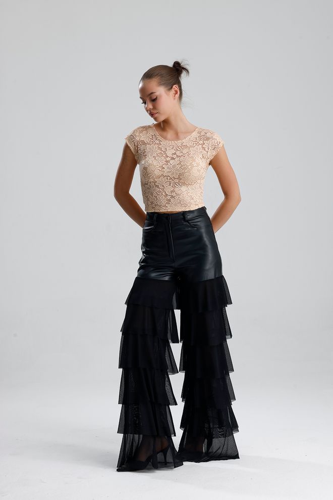 SENSE Bež Cvjetna Uska Bluza S Jako Kratkim Rukavima I Kratkim Rezom Veleprodaja odjeće 1