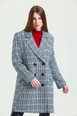 Ein Bekleidungsmodell aus dem Großhandel trägt sns10072-black-saks-goose-feet-6-button-lined-cashmere-coat, türkischer Großhandel  von 