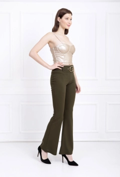 Veleprodajni model oblačil nosi sns10015-khaki-spanish-leg-belted-knitted-fabric-trousers-pnt32439, turška veleprodaja Hlače od SENSE