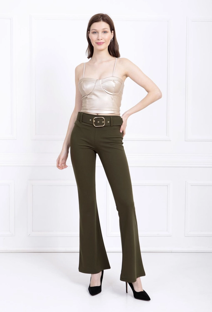 A wholesale clothing model wears sns10015-khaki-spanish-leg-belted-knitted-fabric-trousers-pnt32439, Turkish wholesale Pants of SENSE