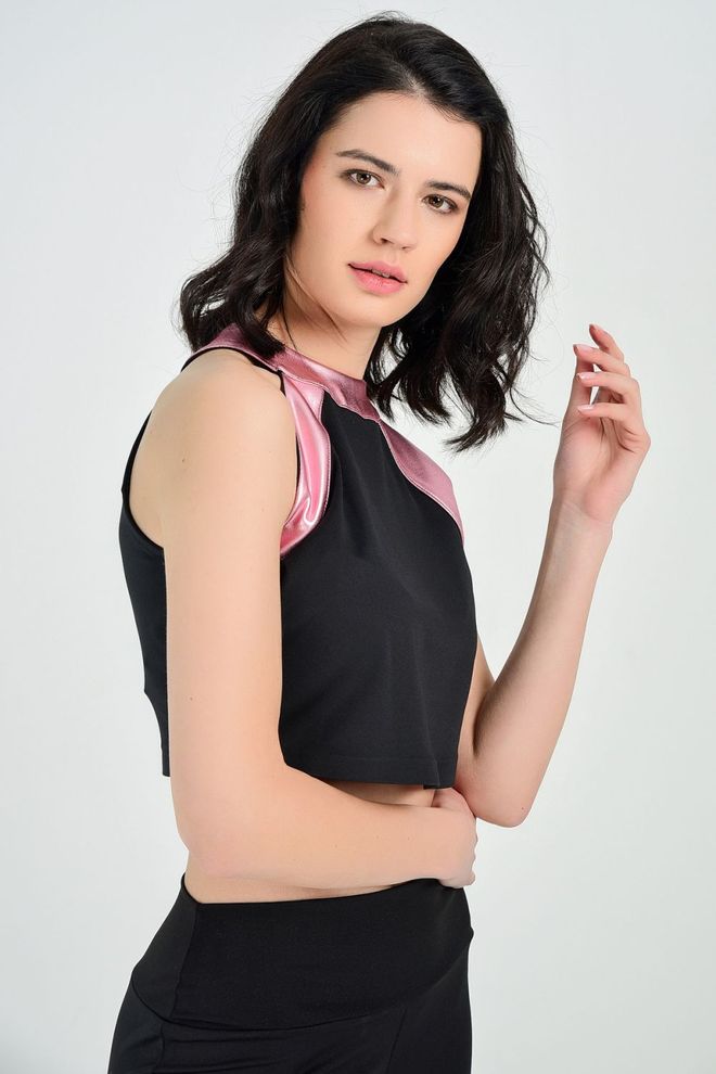 SENSE Yakası Garnili Sırtı Fermuarlı Bluz Toptan Giyim Polyester