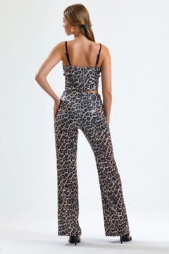 A wholesale clothing model wears sns10197-black-brown-leopard-gloped-zippered-sequin-bustier, Turkish wholesale Bustier of SENSE