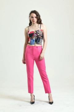 A wholesale clothing model wears sns10110-a.fuchsia-trousers-atlas-fabric-ankle-trousers, Turkish wholesale Pants of SENSE