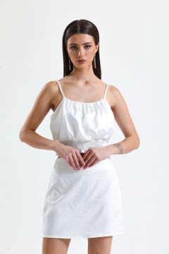 A wholesale clothing model wears sns10364-ecru-jacquard-mini-skirt_etk32609, Turkish wholesale Skirt of SENSE