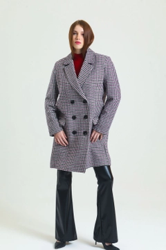 Een kledingmodel uit de groothandel draagt sns10397-black-purple-goose-feet-6-button-lined-cashmere-coat, Turkse groothandel Jas van SENSE