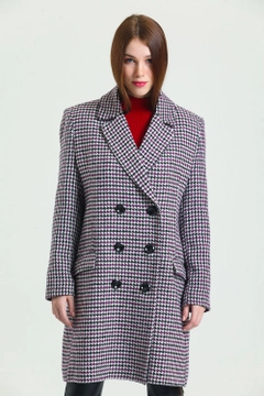 Модел на дрехи на едро носи sns10397-black-purple-goose-feet-6-button-lined-cashmere-coat, турски едро Палто на SENSE