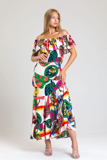 A wholesale clothing model wears  Sense Beige Floral Lace Collar Elastic Woven Viscose Long Dress
, Turkish wholesale Dress of SENSE