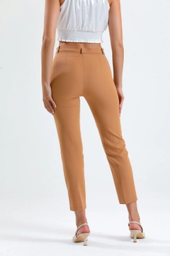 A wholesale clothing model wears sns10609-sense-camel-trousers-atlas-fabric-ankle-trousers, Turkish wholesale Pants of SENSE