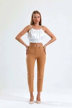 A wholesale clothing model wears sns10609-sense-camel-trousers-atlas-fabric-ankle-trousers, Turkish wholesale Pants of SENSE