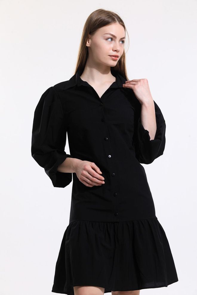 SENSE Suknelė Ilgomis Rankovėmis „Sense“ Juodos Spalvos Marškinėlių Apykakle Didmeninė prekyba drabužiais Kokteilinė