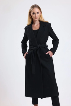A wholesale clothing model wears sns10854-sense-black-slit-detailed-belted-long-cuff-coat, Turkish wholesale Coat of SENSE