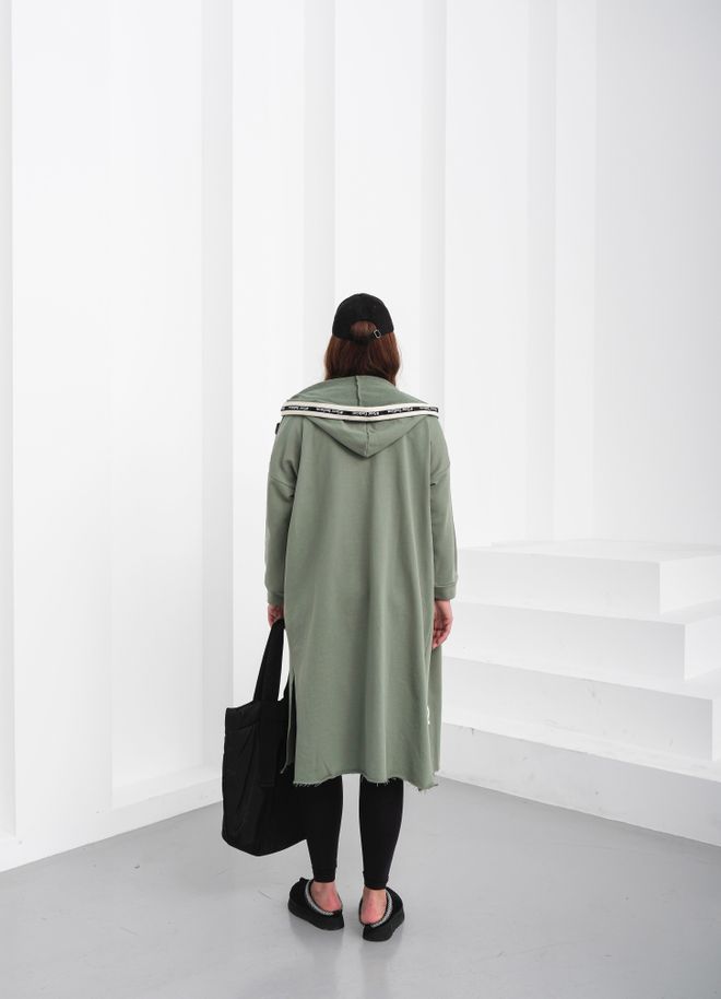 See More Zelena Puloverica Z Vratom S Kapuco In Oversize Krojem Oblačila na debelo Zima