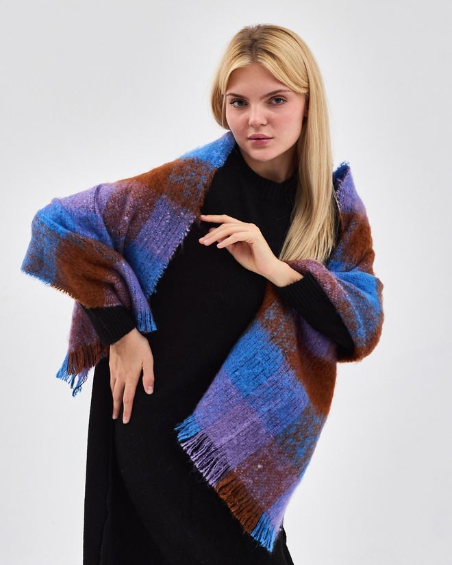 See More Șal Elegant În Carouri Albastru Pentru Toate Ocaziile Îmbrăcăminte cu ridicata Casual