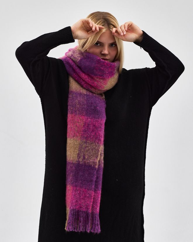 See More Chal Morado Elegante A Cuadros Para Otoño E Invierno Ropa al por mayor Invierno