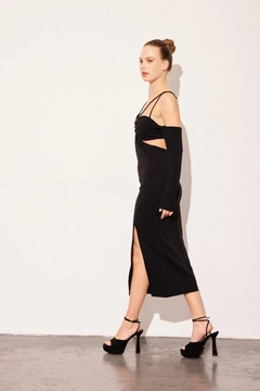 A wholesale clothing model wears 31707 - Dress - Black, Turkish wholesale Dress of Setre
