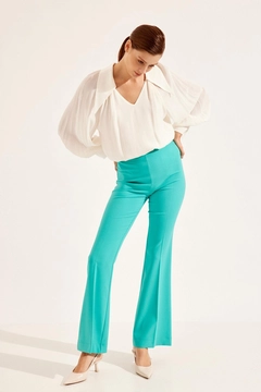 A wholesale clothing model wears 40422 - Trousers - Turquoise, Turkish wholesale Pants of Setre