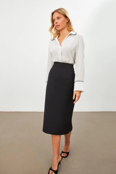 A wholesale clothing model wears str11259-skirt-black, Turkish wholesale Skirt of Setre