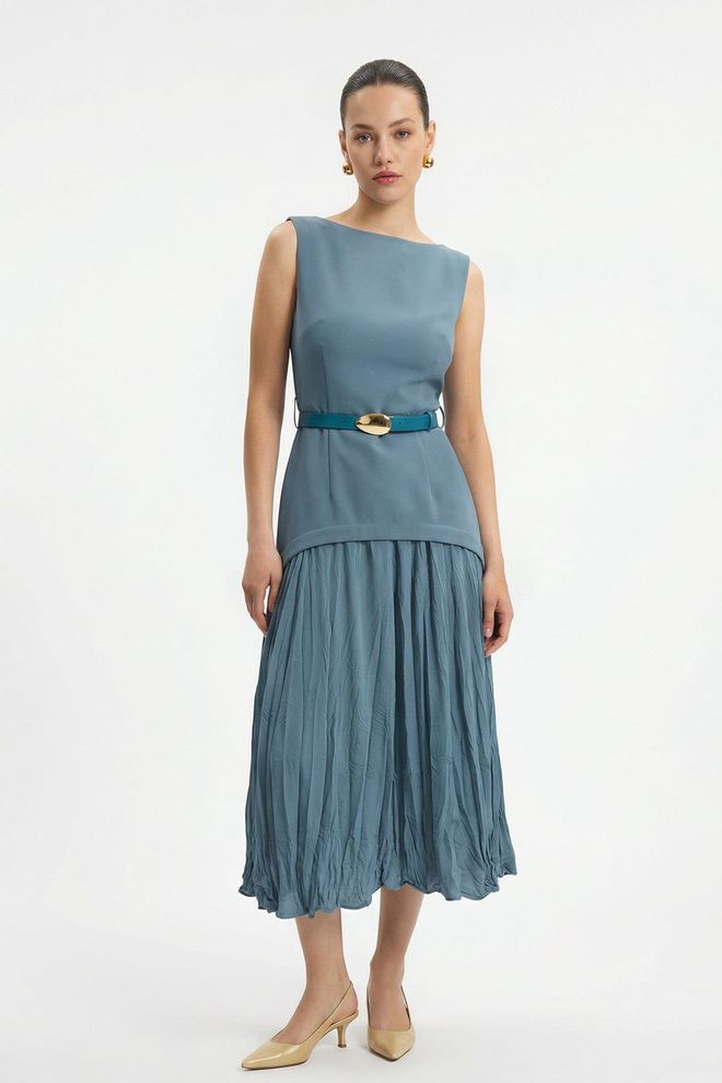 Setre Mėlyna Aptempta Ir Platėjanti Suknelė Didmeninė prekyba drabužiais Išleistuvės