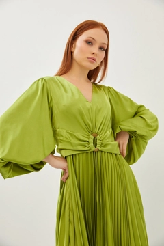 A wholesale clothing model wears 18709 - Dress - Pistachio Green, Turkish wholesale Dress of Setre