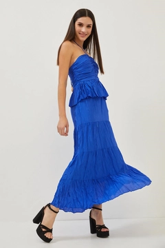 Bir model, Setre toptan giyim markasının 12547 - Dress - Saxe toptan Elbise ürününü sergiliyor.