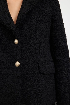 Ένα μοντέλο χονδρικής πώλησης ρούχων φοράει 28911 - Jacket - Black, τούρκικο Μπουφάν χονδρικής πώλησης από Setre