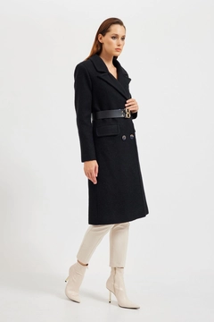Una modelo de ropa al por mayor lleva 28964 - Coat - Black, Abrigo turco al por mayor de Setre