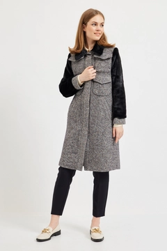 Una modelo de ropa al por mayor lleva 28968 - Coat - Black, Abrigo turco al por mayor de Setre