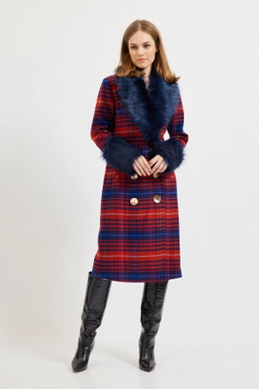 A model wears 28963 - Coat - Navy Blue And Orange, wholesale Coat of Setre to display at Lonca