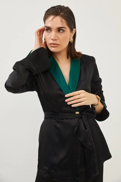 A wholesale clothing model wears 28981 - Suit - Black And Green, Turkish wholesale Suit of Setre