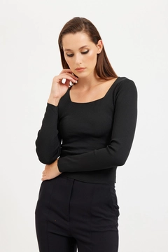 A wholesale clothing model wears 29004 - Blouse - Black, Turkish wholesale Blouse of Setre