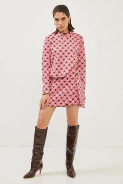 Ein Bekleidungsmodell aus dem Großhandel trägt 20353 - Blouse - Pink And Brown, türkischer Großhandel Bluse von Setre