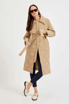 A wholesale clothing model wears 30661 - Coat - Beige, Turkish wholesale Coat of Setre