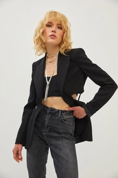 Una modella di abbigliamento all'ingrosso indossa 32964 - Jacket - Black, vendita all'ingrosso turca di Giacca di Setre