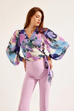 A wholesale clothing model wears 40402 - Blouse - Purple, Turkish wholesale Blouse of Setre