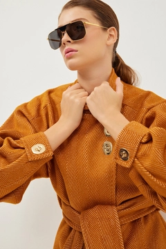 A wholesale clothing model wears 40419 - Coat - Tan, Turkish wholesale Coat of Setre