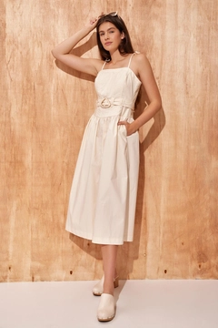A wholesale clothing model wears 40947 - Dress - Beige, Turkish wholesale Dress of Setre